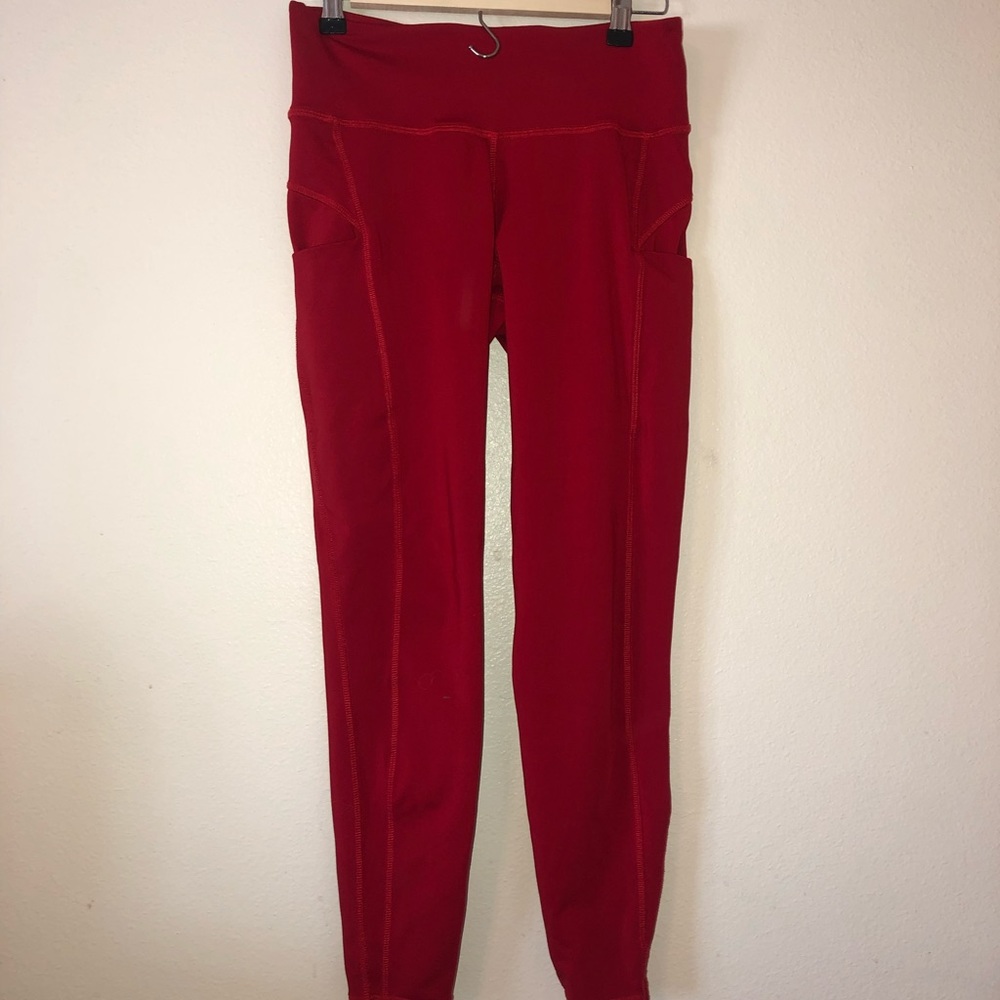 Red Dry fit leggings